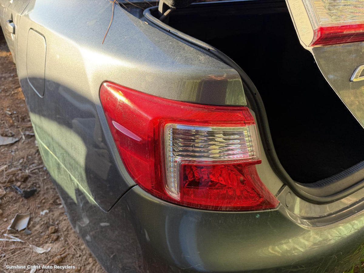2011-2015 Toyota Camry Left Taillight