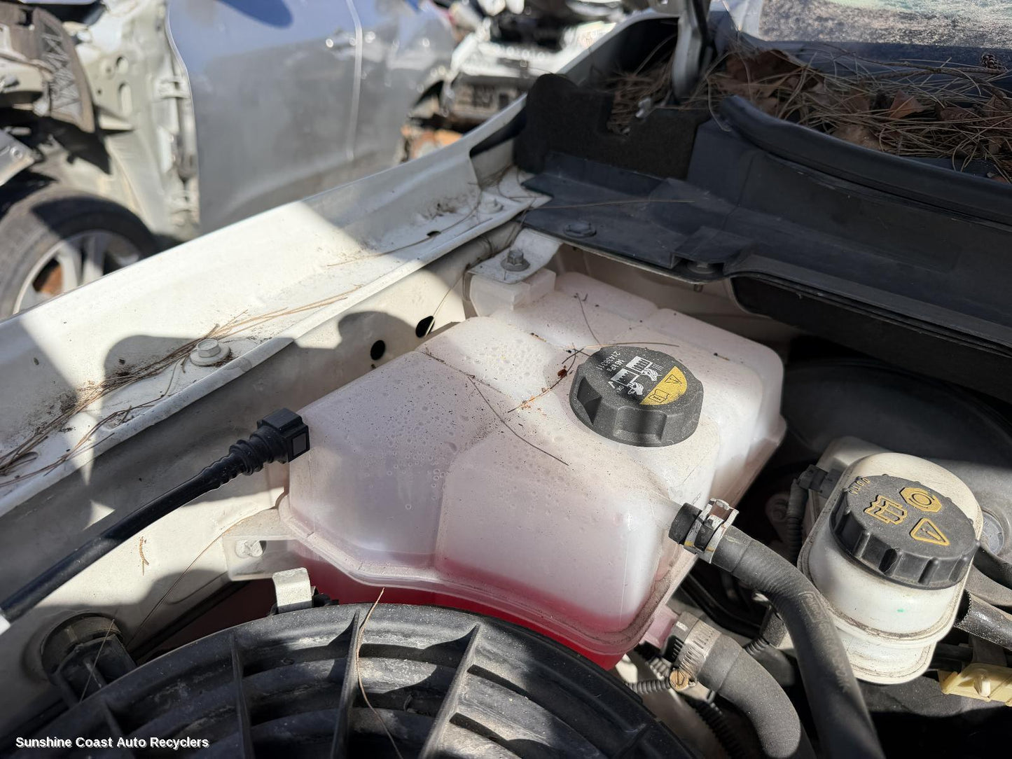 2011-2015 Mazda Bt50 Overflow Bottle