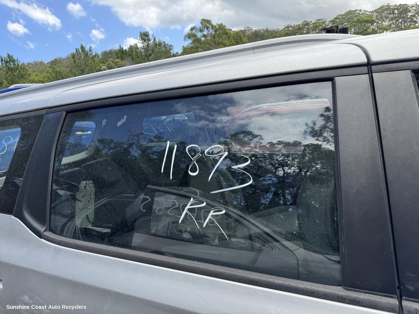 2015 Kia Carnival/grand Carnival Right Rear Door Window