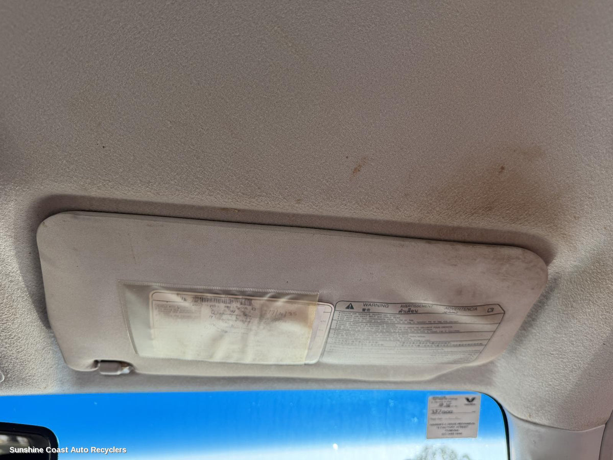 2006-2014 Mitsubishi Pajero Sunvisor