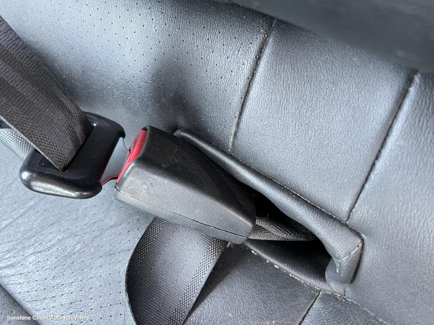 2002 Mitsubishi Pajero Seatbelt Stalk