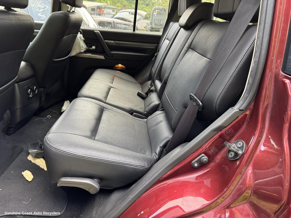 2014-2021 Mitsubishi Pajero 2nd Seat  Rear Seat