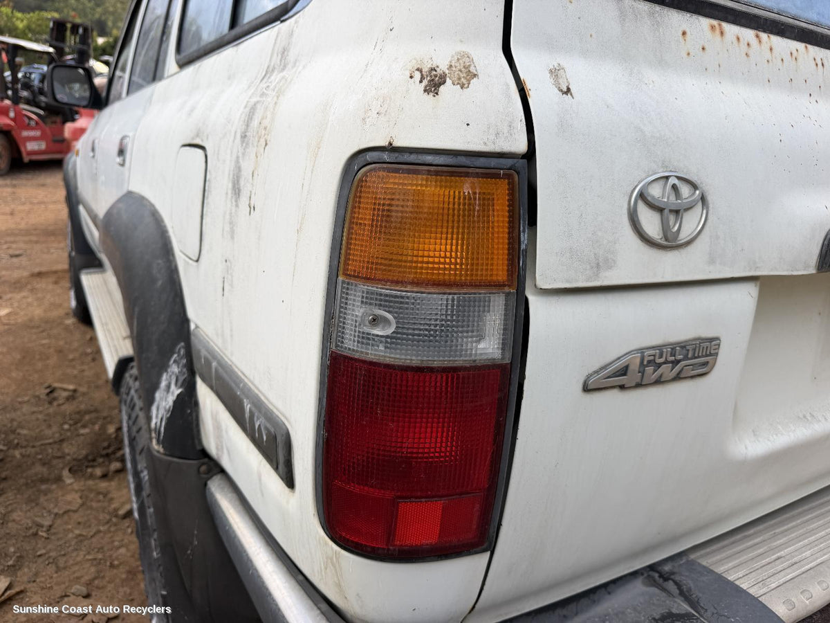 1990-1998 Toyota Landcruiser Left Taillight