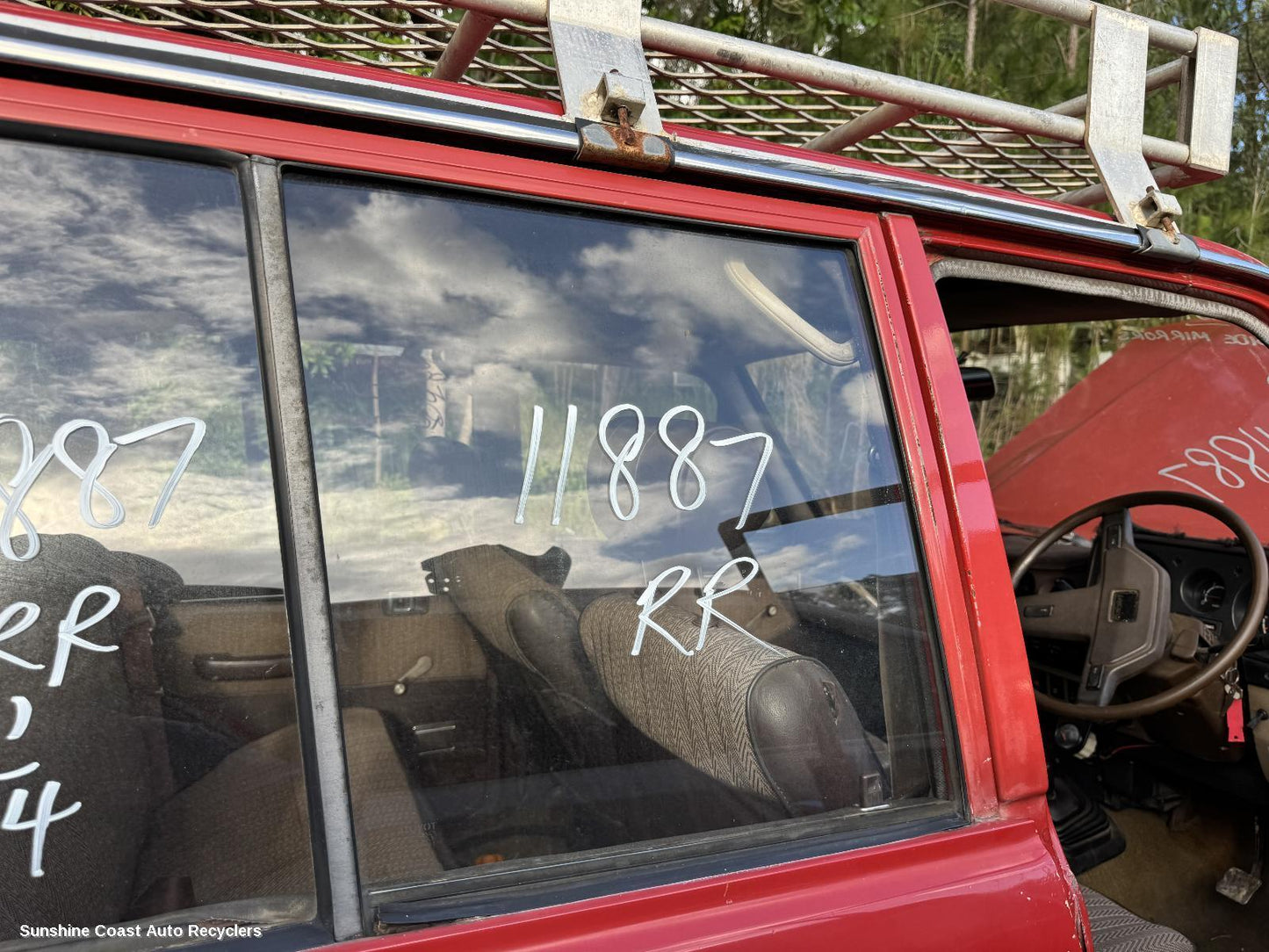 1984 Toyota Landcruiser Right Rear Door Window