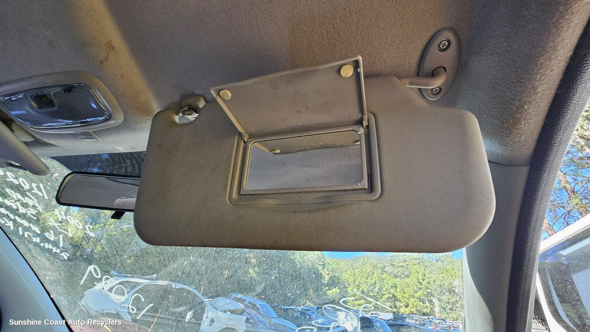 2004-2008 Ford Fiesta Sunvisor