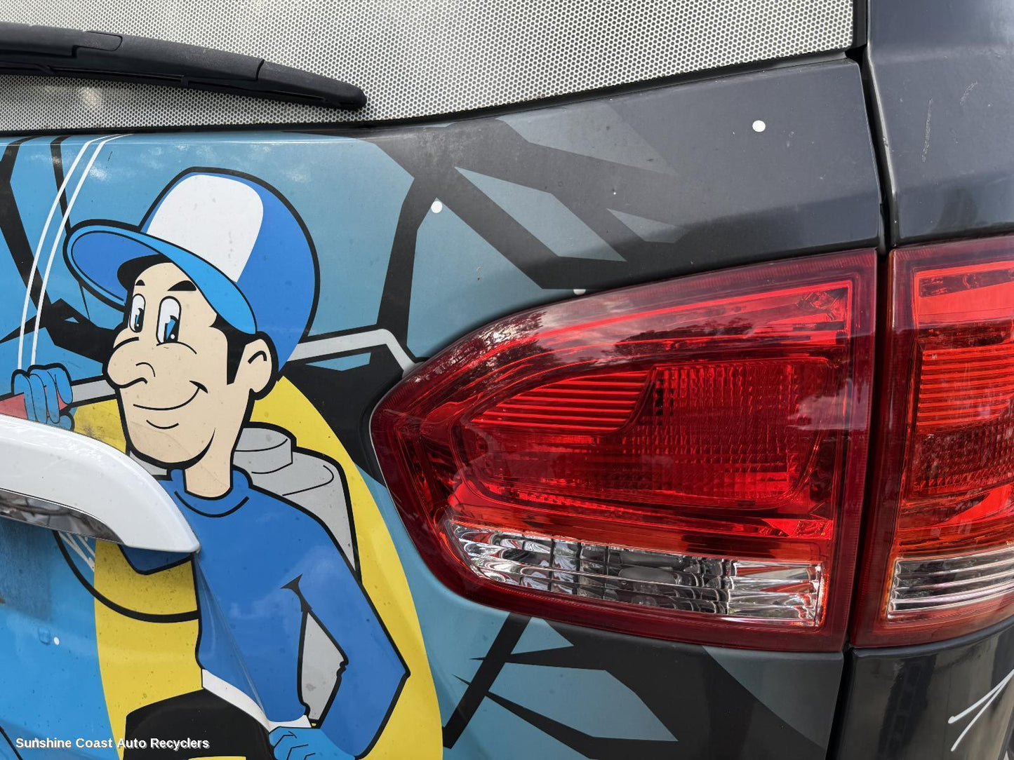 2020 Ldv G10 Rear Garnish