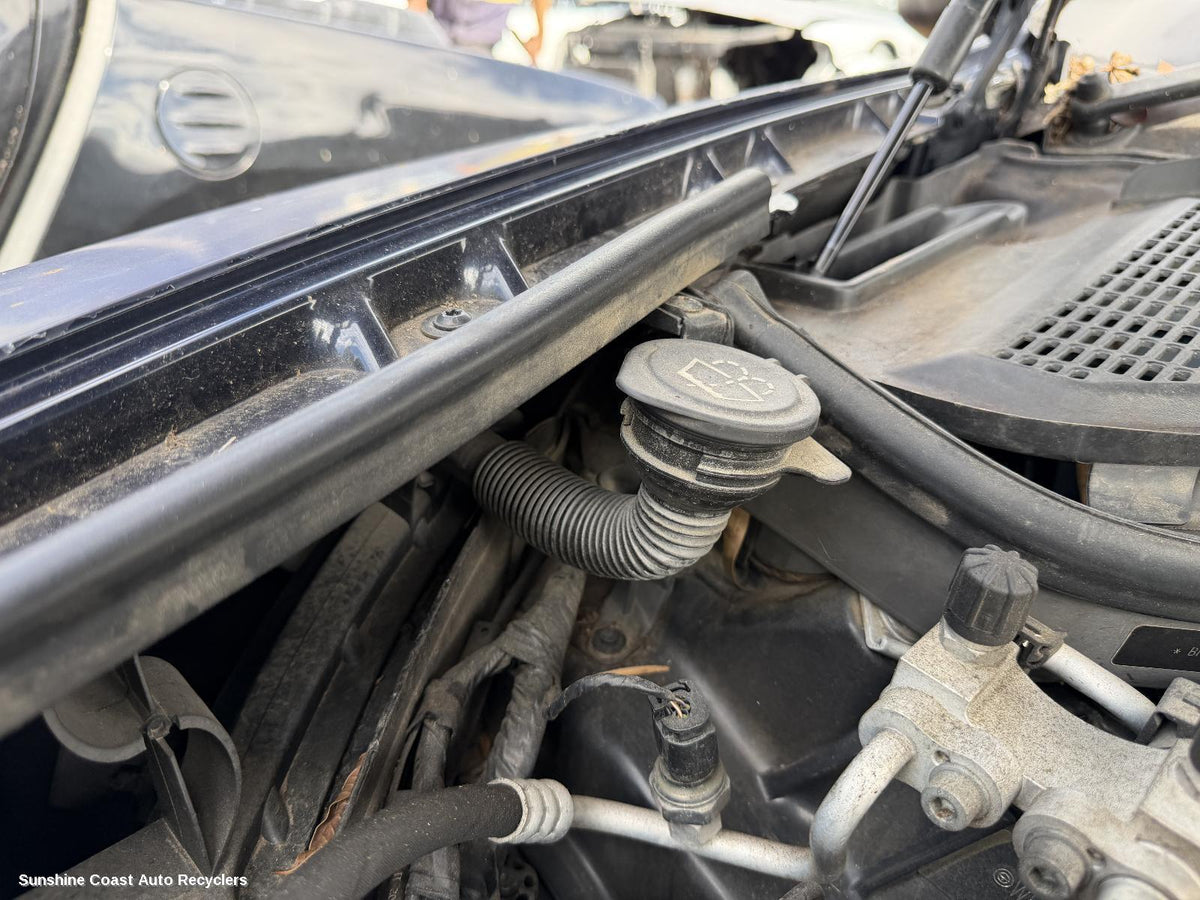 2006-2013 Bmw X5 Washer Bottle