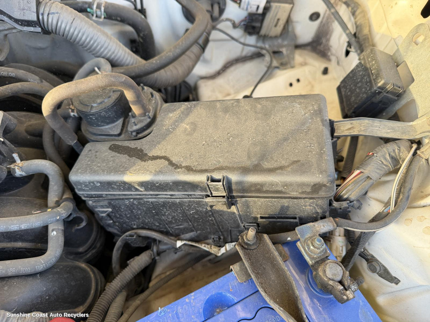 2005-2015 Toyota Hilux Fuse Box