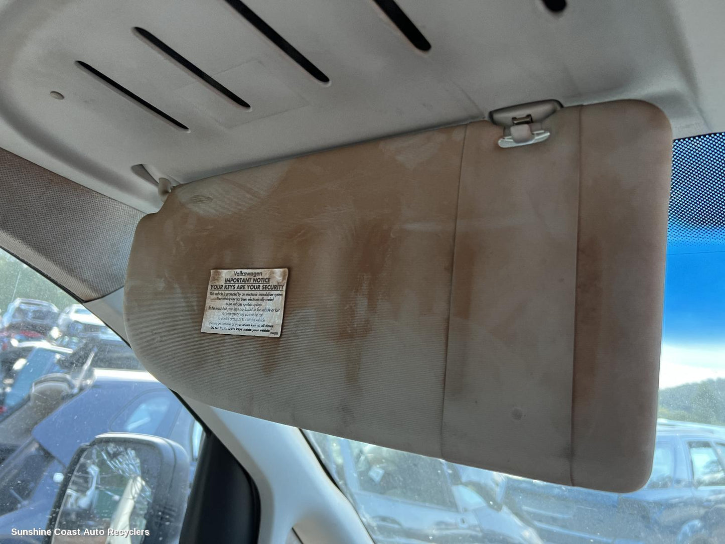 2006 Volkswagen Caddy Sunvisor