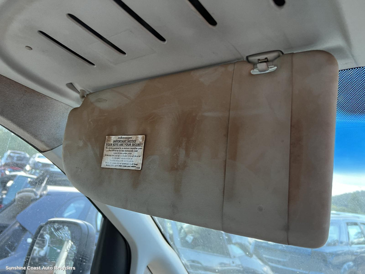 2004-2010 Volkswagen Caddy Sunvisor