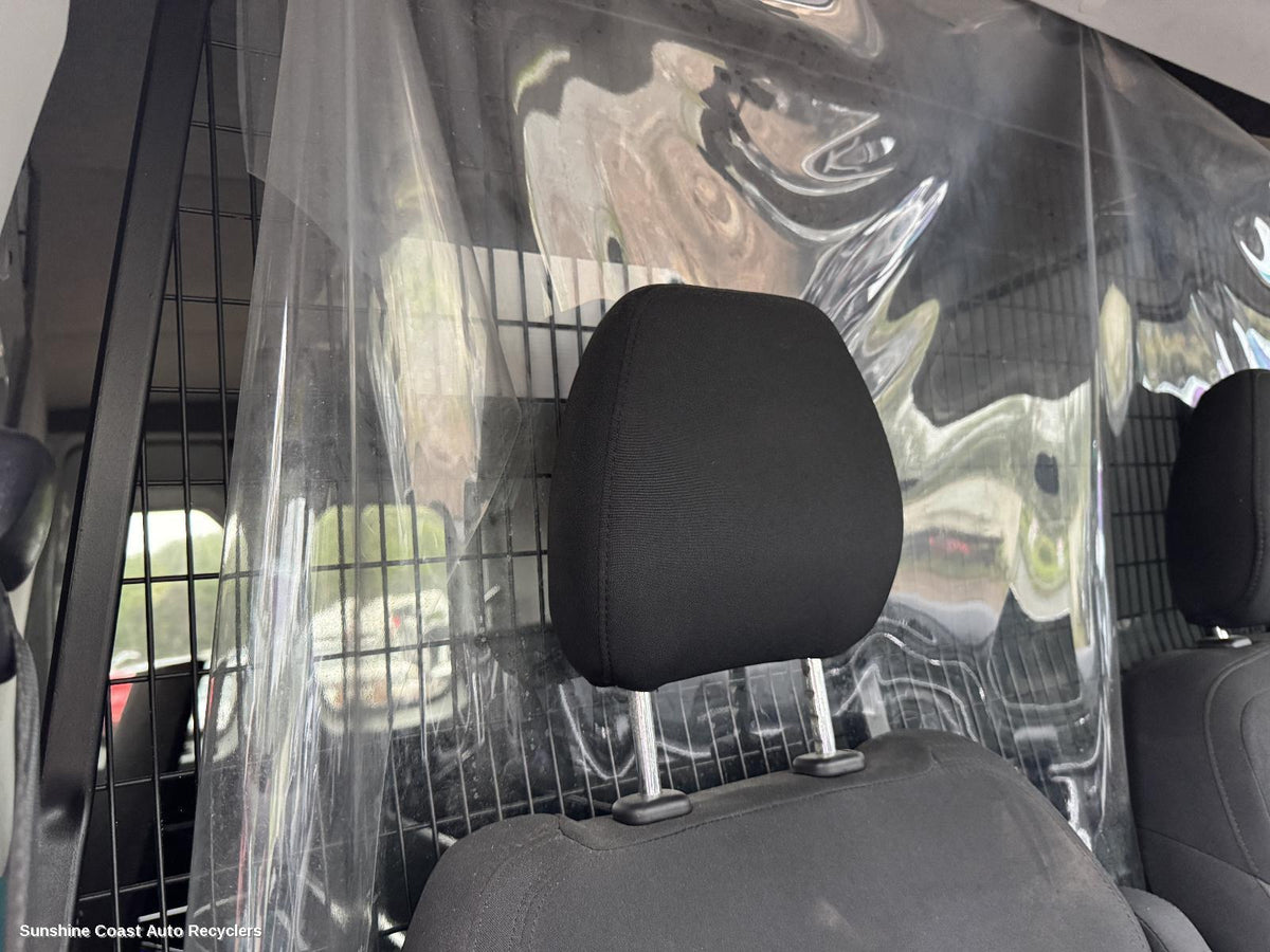 2020-2026 Ldv Deliver 9 Headrest