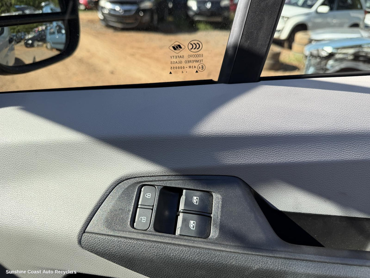 2020-2026 Ldv Deliver 9 Pwr Dr Wind Switch
