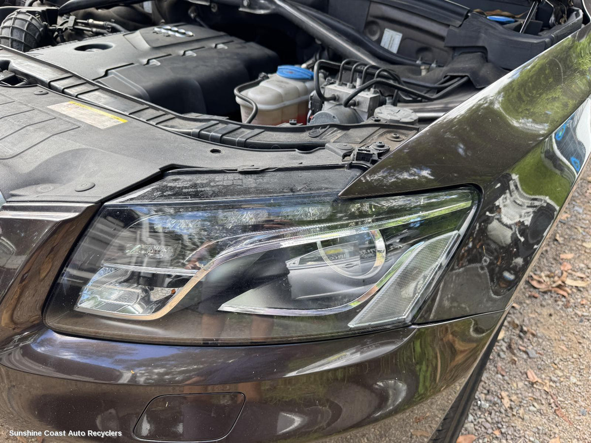 2008-2012 Audi Q5 Left Headlamp