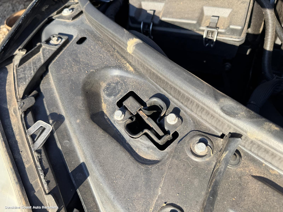 2005-2011 Mercedes M Class Bonnet Lock Support