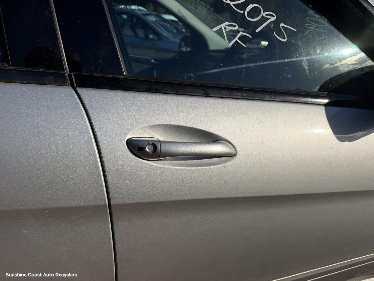 2006-2010 Mercedes R Class Door Handle