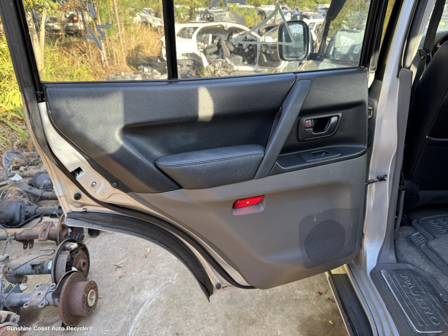 2002 Mitsubishi Pajero Pwr Dr Wind Switch