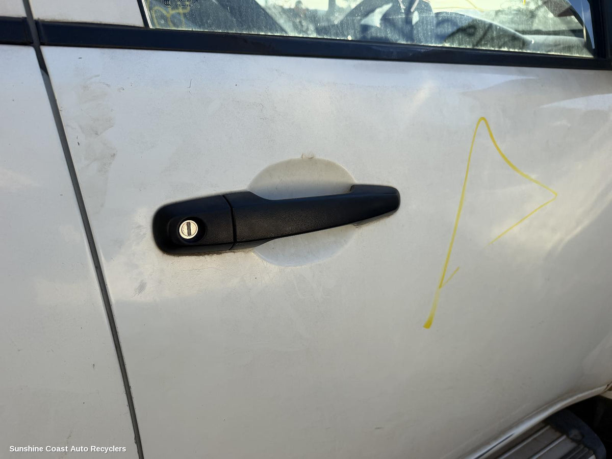 2006-2015 Mitsubishi Triton Door Handle