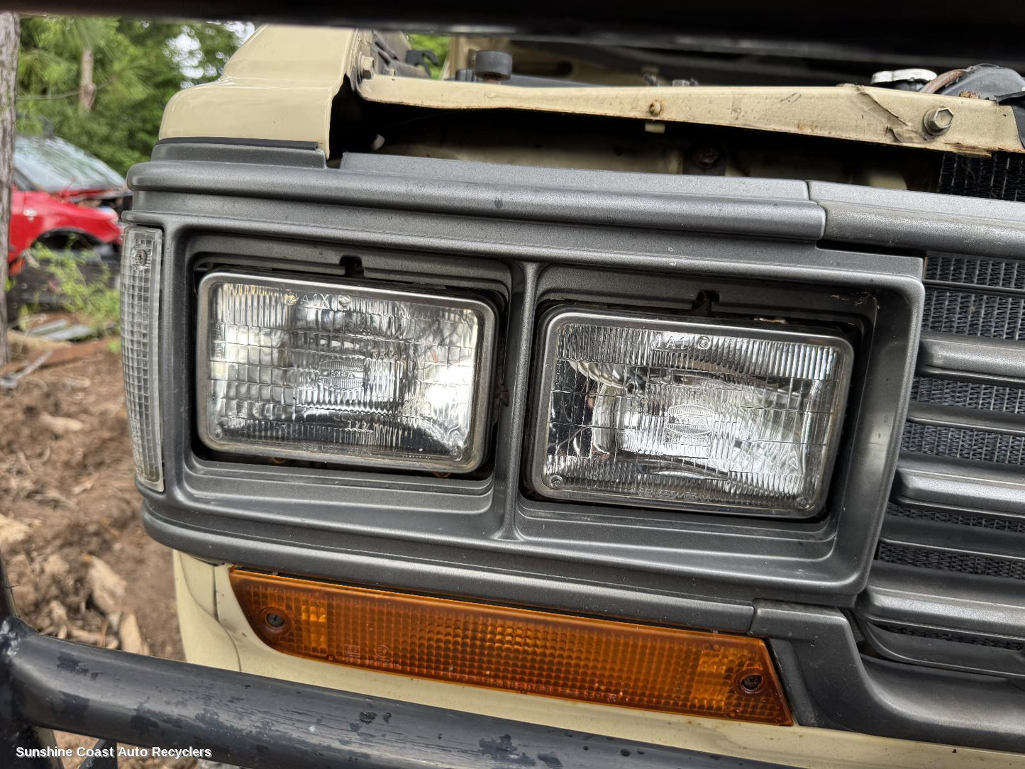 1987-1990 Toyota Landcruiser Right Headlamp