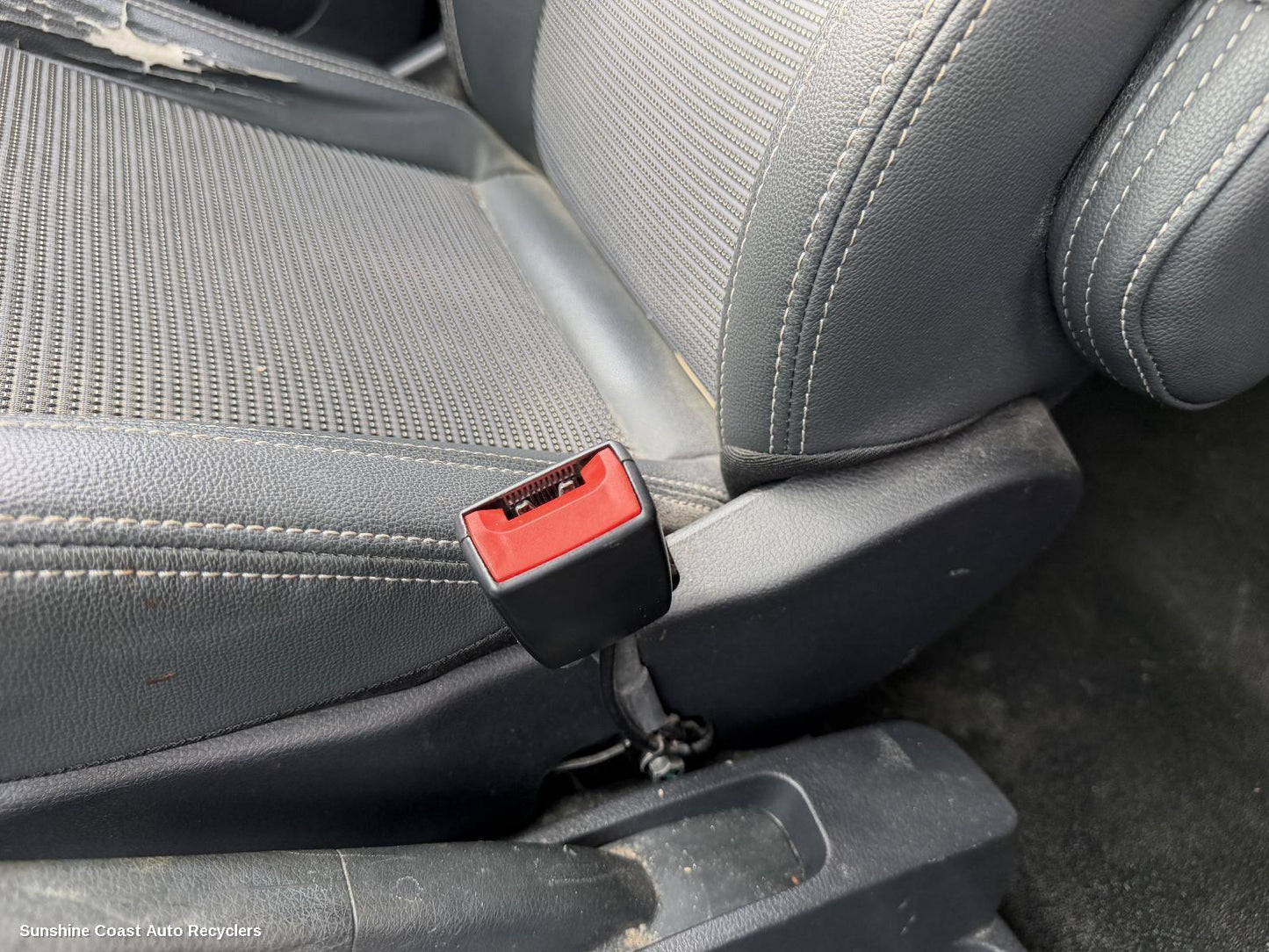 2015-2025 Ldv G10 Seatbelt Stalk