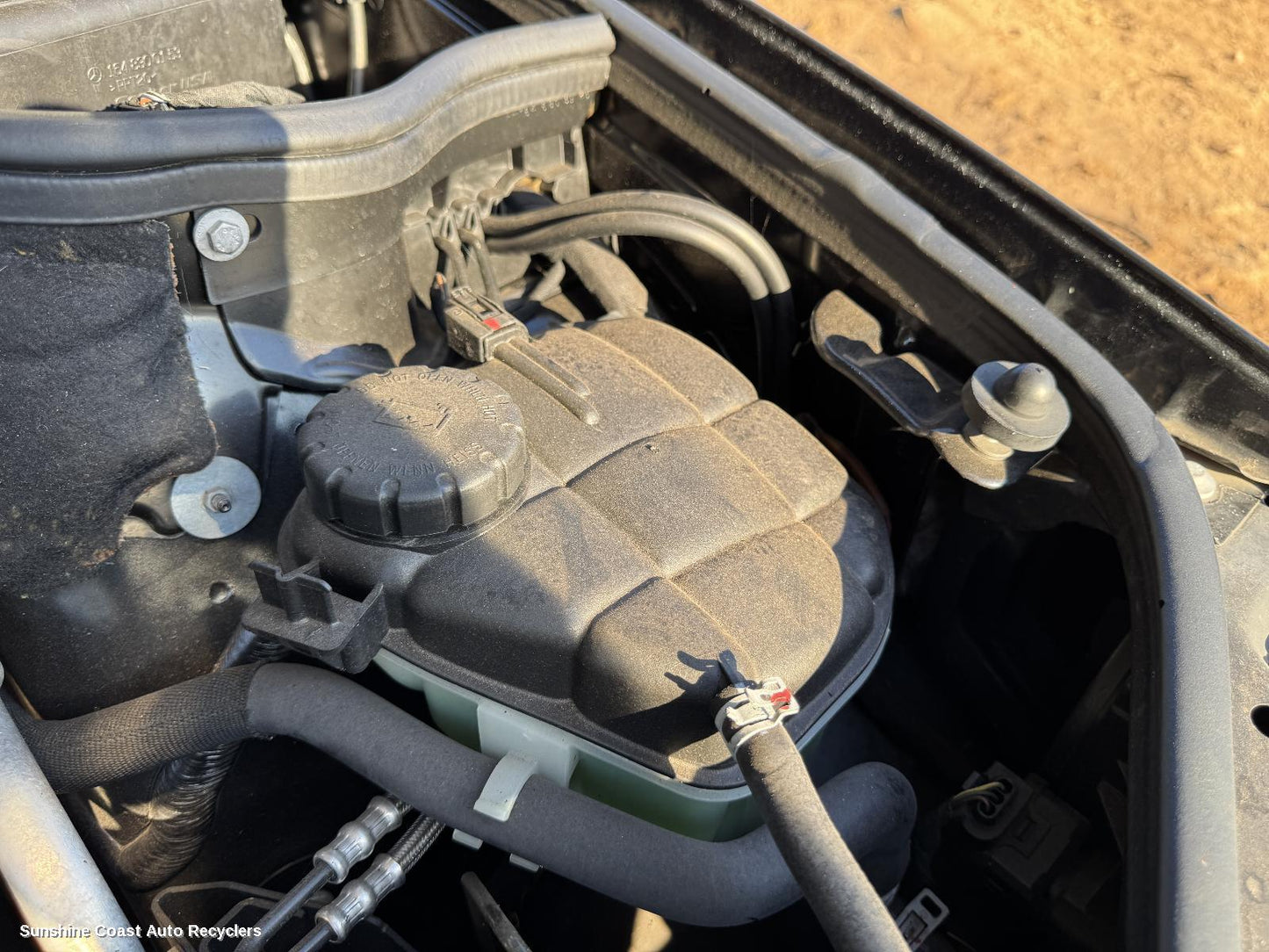 2008 Mercedes M Class Overflow Bottle