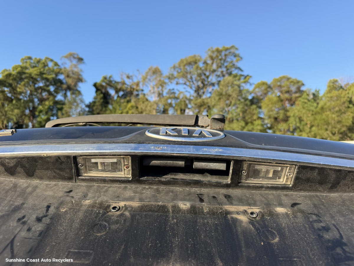 2005-2010 Kia Sportage Tailgate Handle