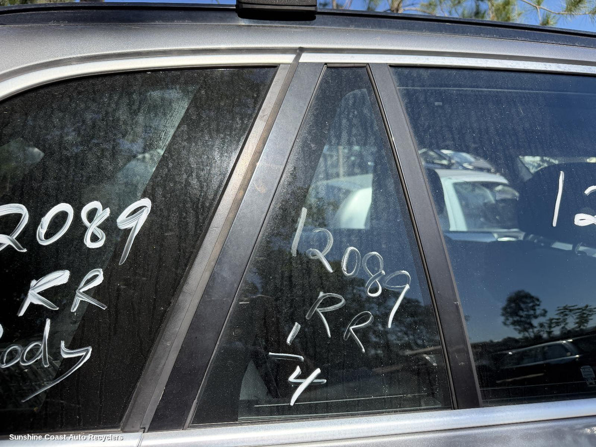 2006-2013 Bmw X5 Right Rear 1 4 Door Glass