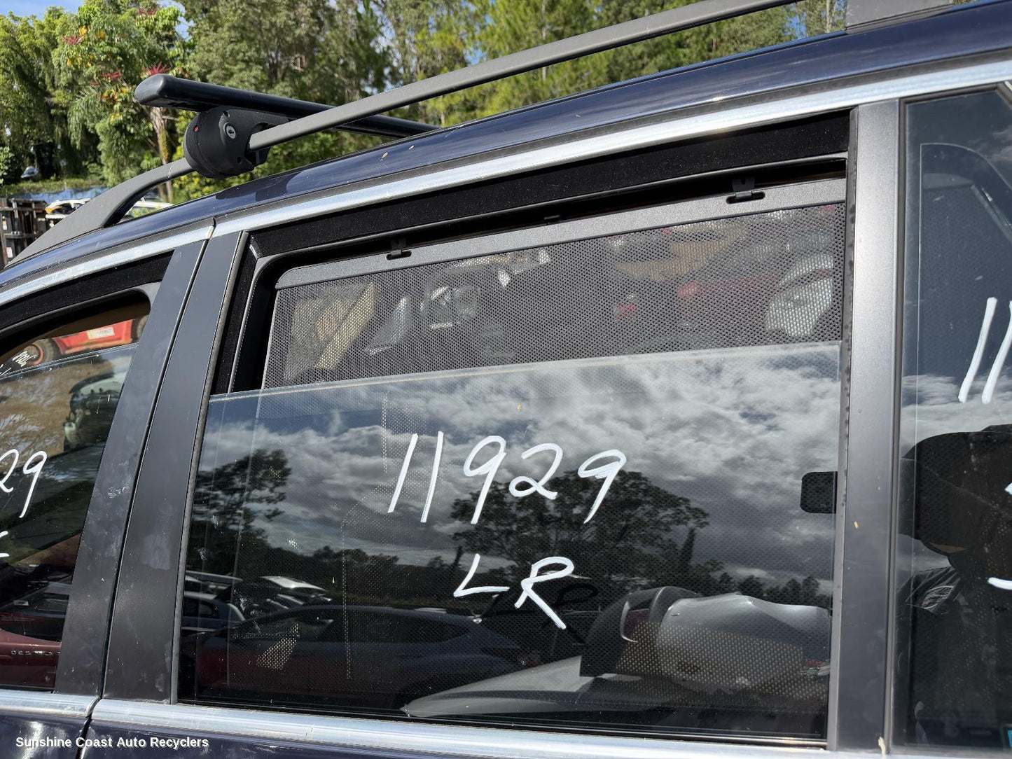 2006-2013 Bmw X5 Left Rear Door Window