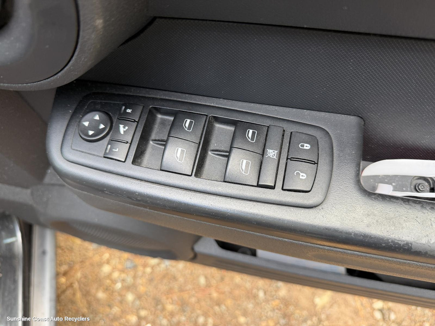 2007-2009 Dodge Nitro Pwr Dr Wind Switch