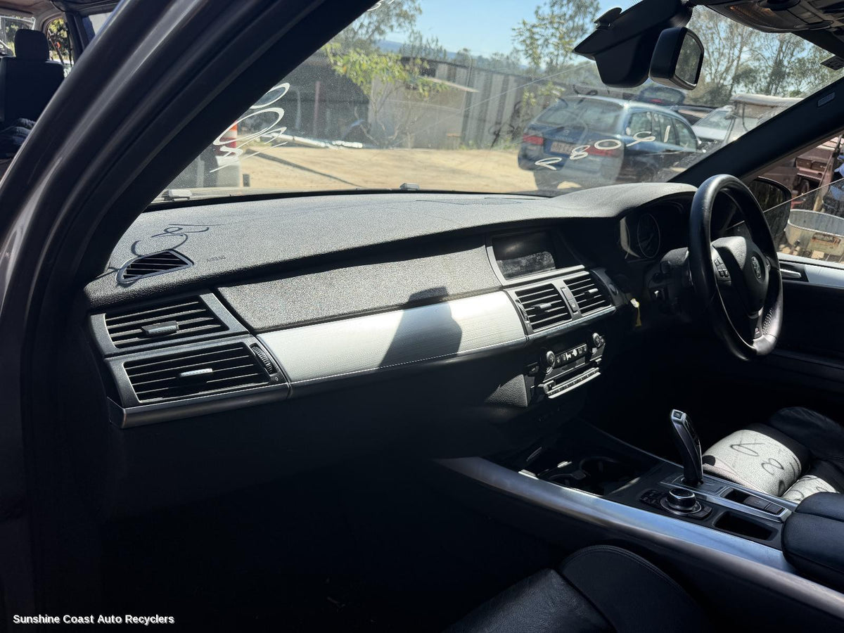 2006-2013 Bmw X5 Glove Box