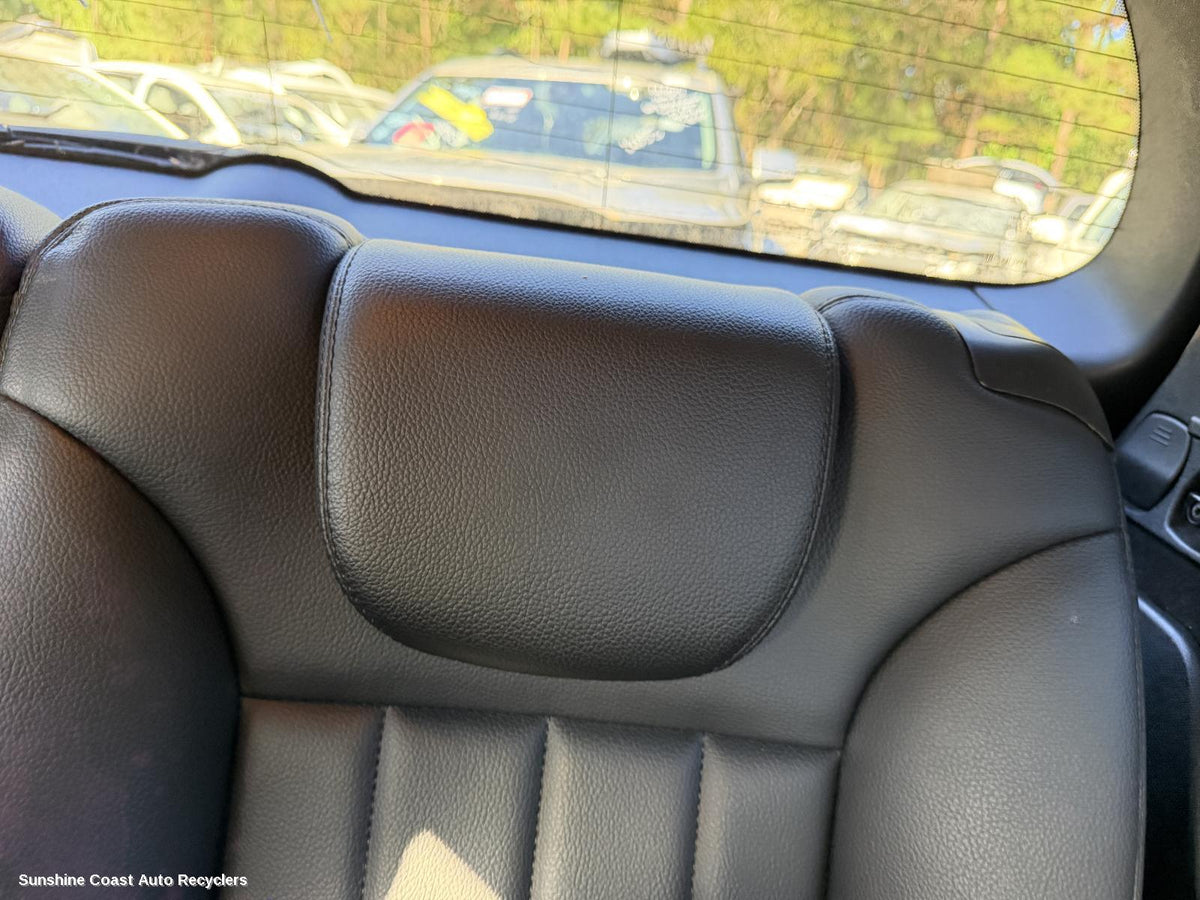2006-2010 Mercedes R Class Headrest