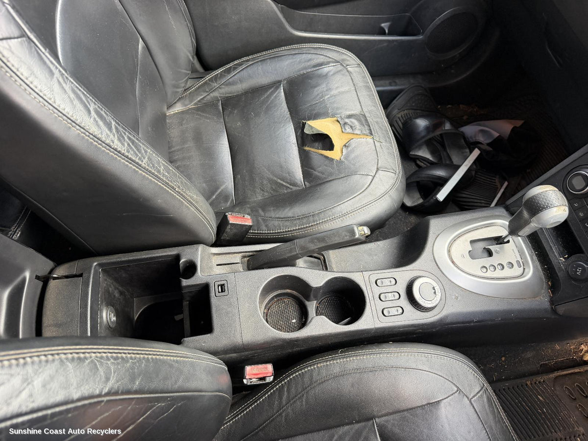 2007-2014 Nissan Dualis Console