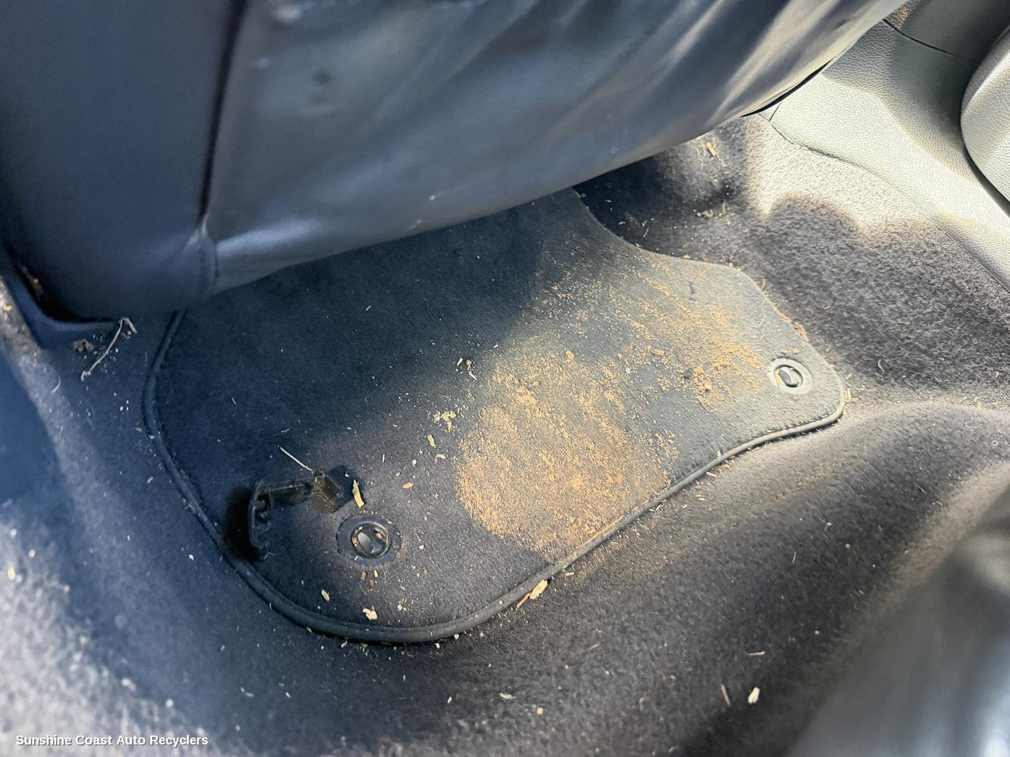 2004-2009 Volkswagen Golf Floor Mats