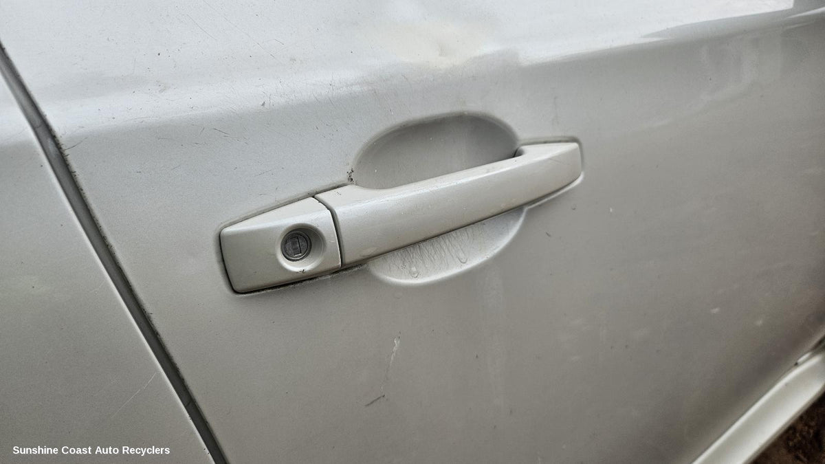 2009-2014 Subaru Liberty Door Handle