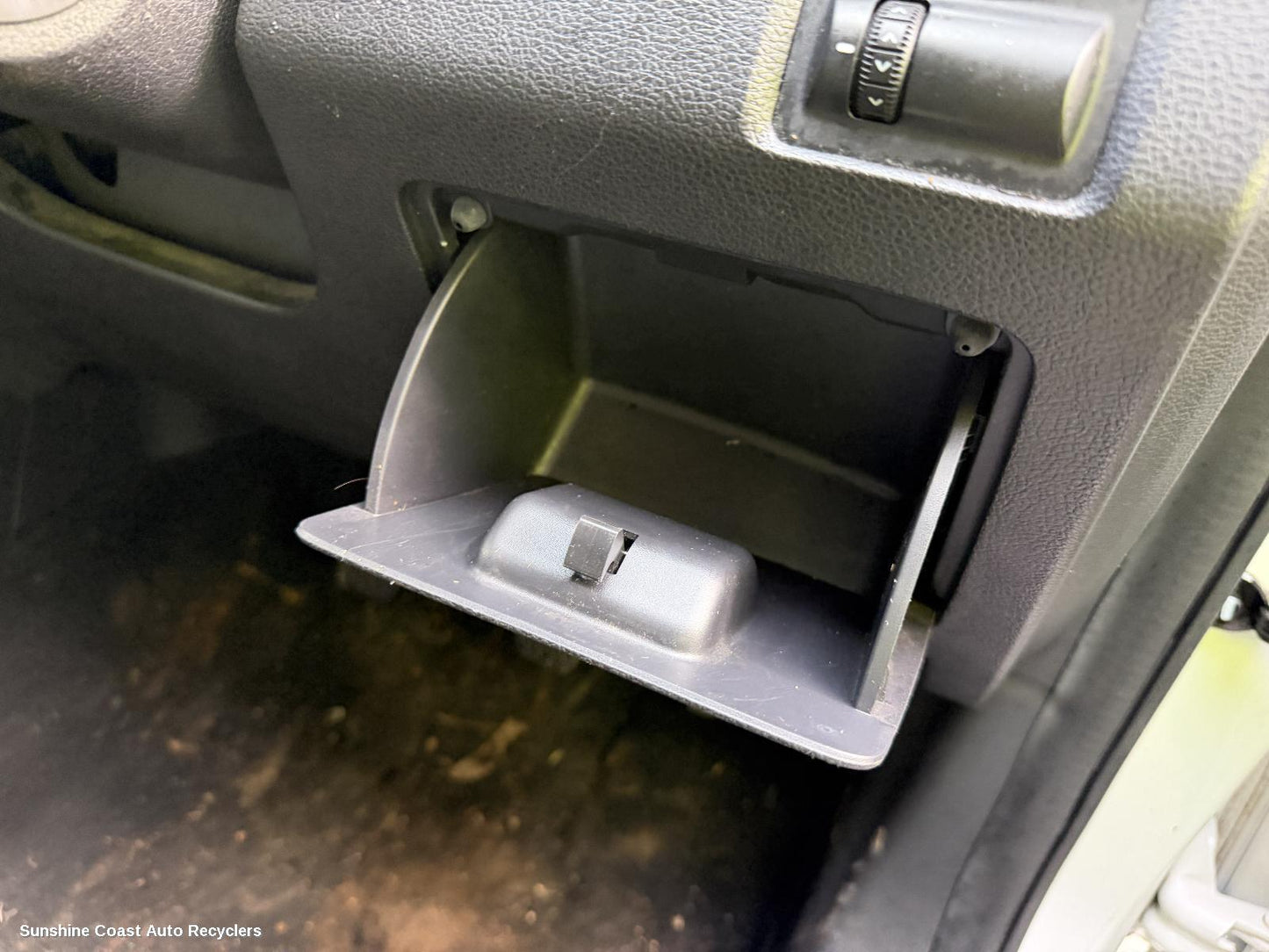 2017-2026 Ldv T60 Glove Box