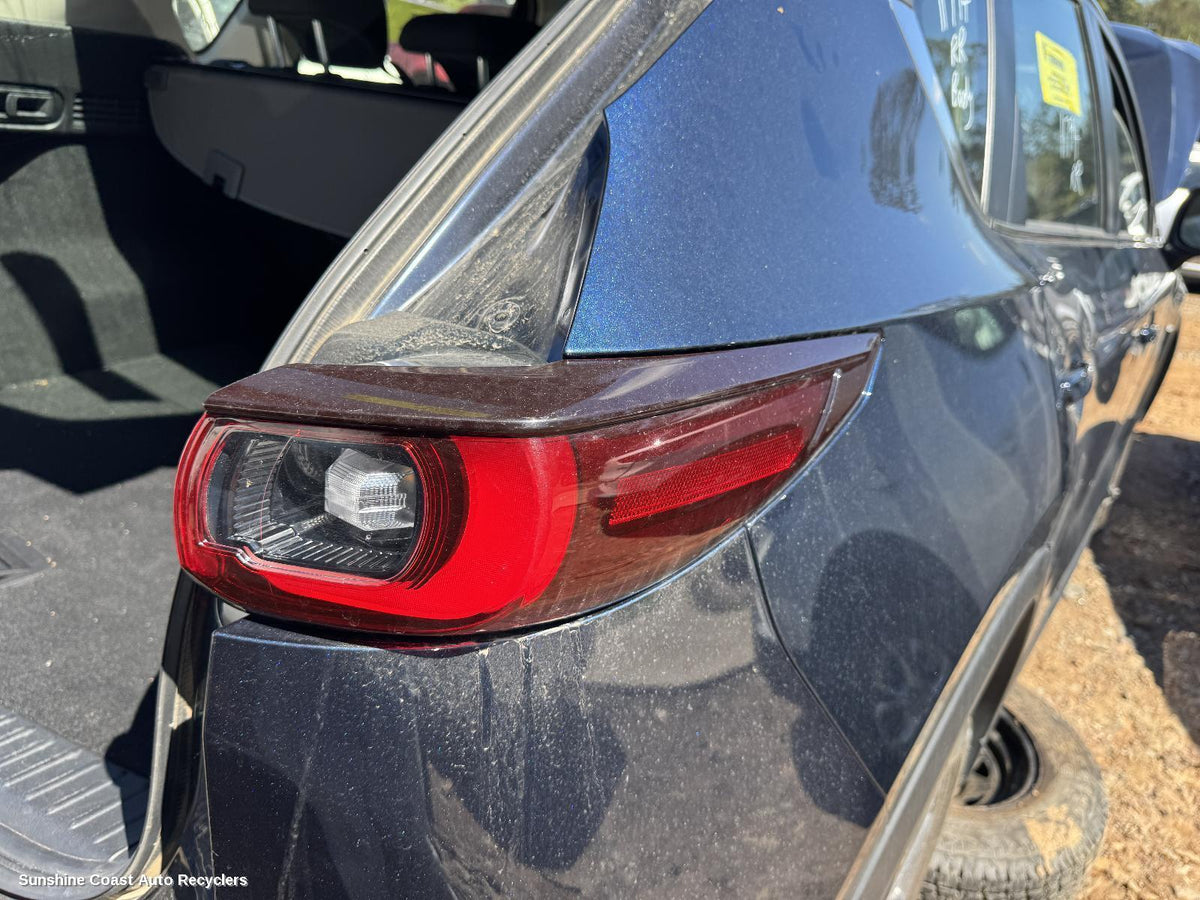 2021-2025 Mazda Cx5 Right Taillight