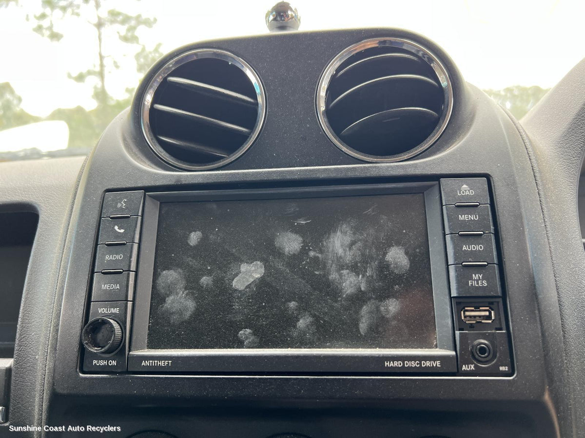 2011-2016 Jeep Compass Radio Cd Dvd Sat Tv