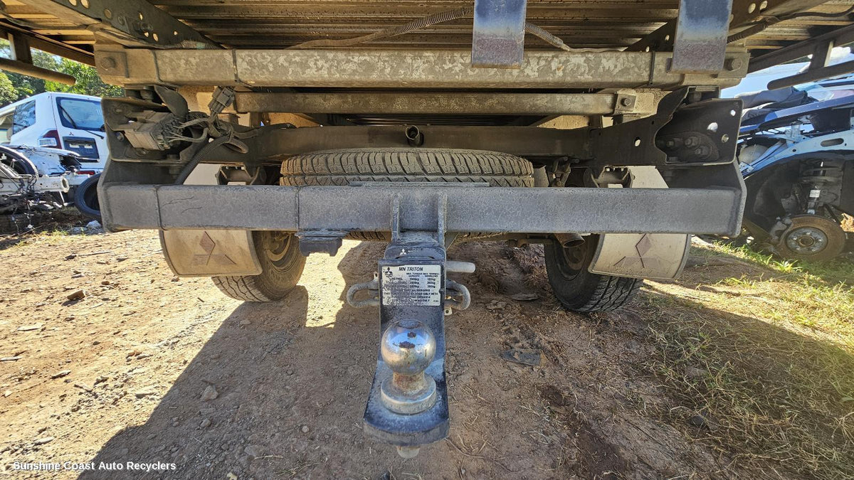 2009-2015 Mitsubishi Triton Towbar