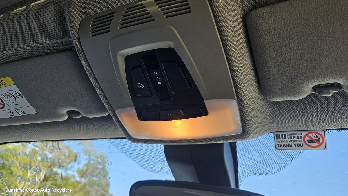 2011-2019 Bmw 1 Series Courtesy Light