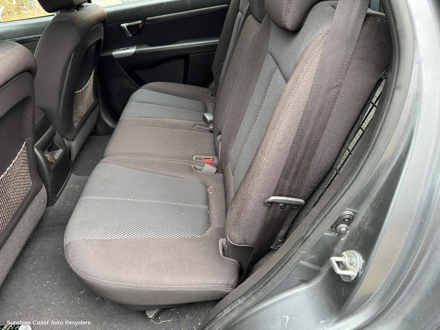 2011 Hyundai Santa Fe 2nd Seat  Rear Seat