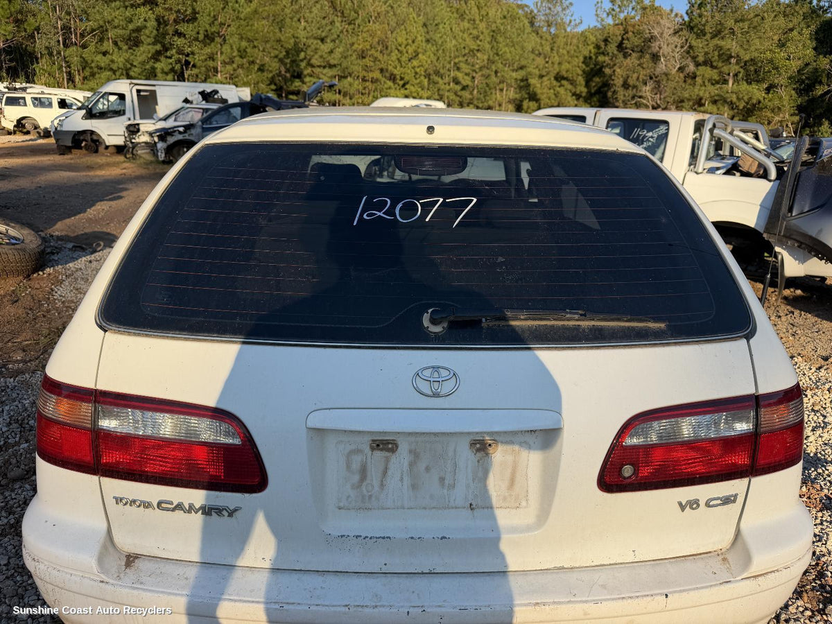 1997-2002 Toyota Camry Bootlid Tailgate