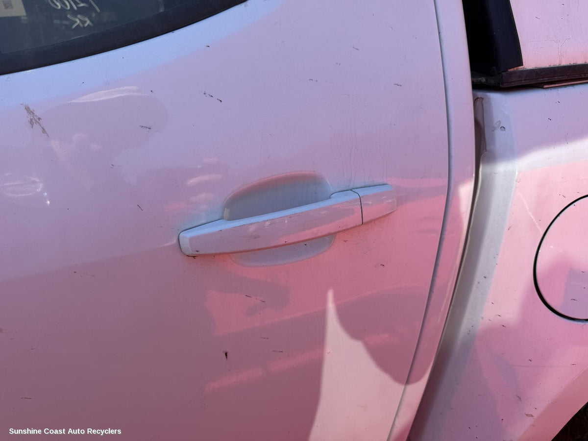 2012-2020 Holden Colorado Door Handle