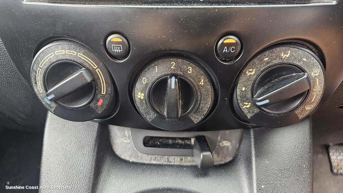 2007-2014 Mazda 2 Heater Ac Controls