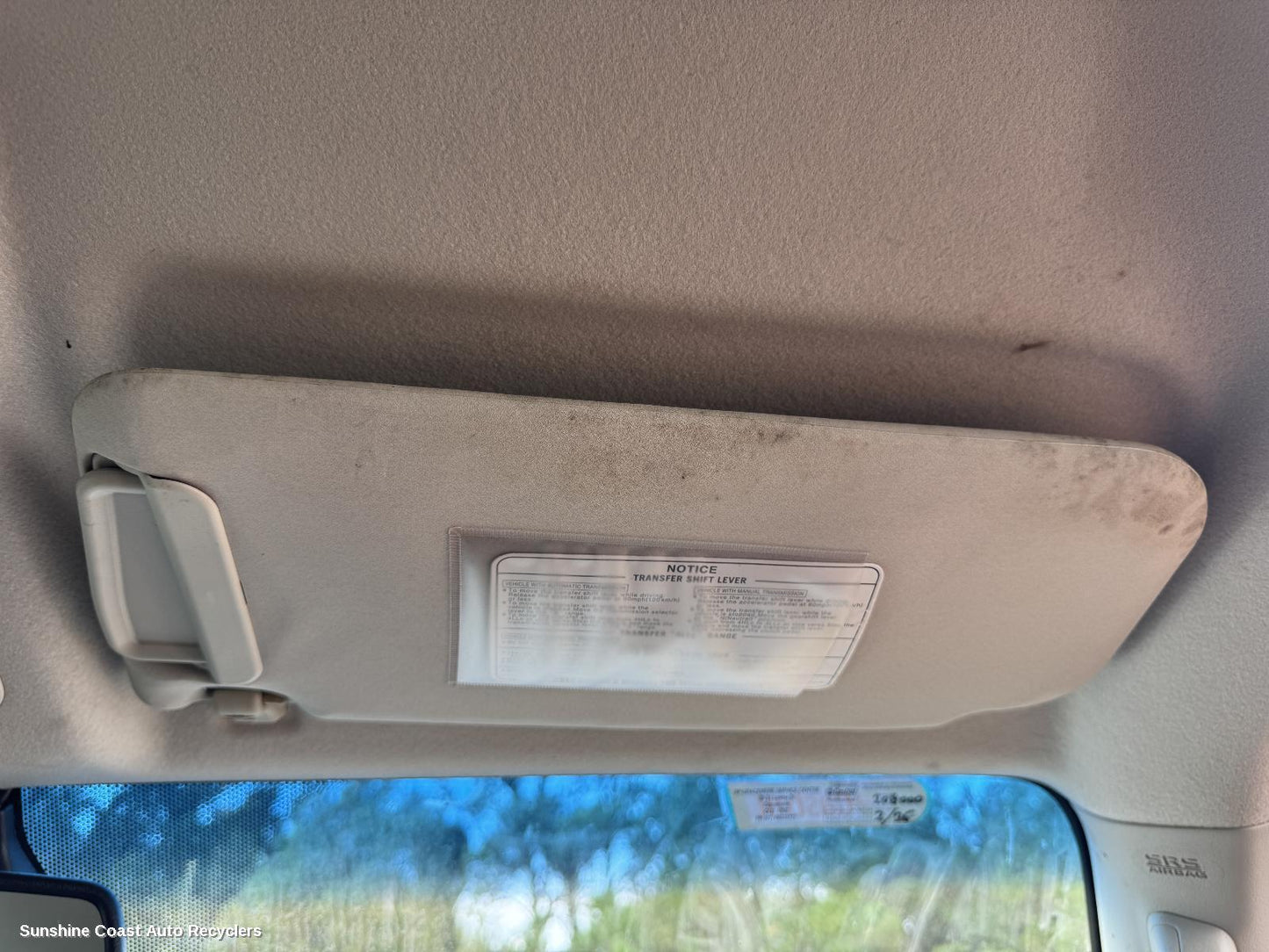 2014 Mitsubishi Pajero Sunvisor