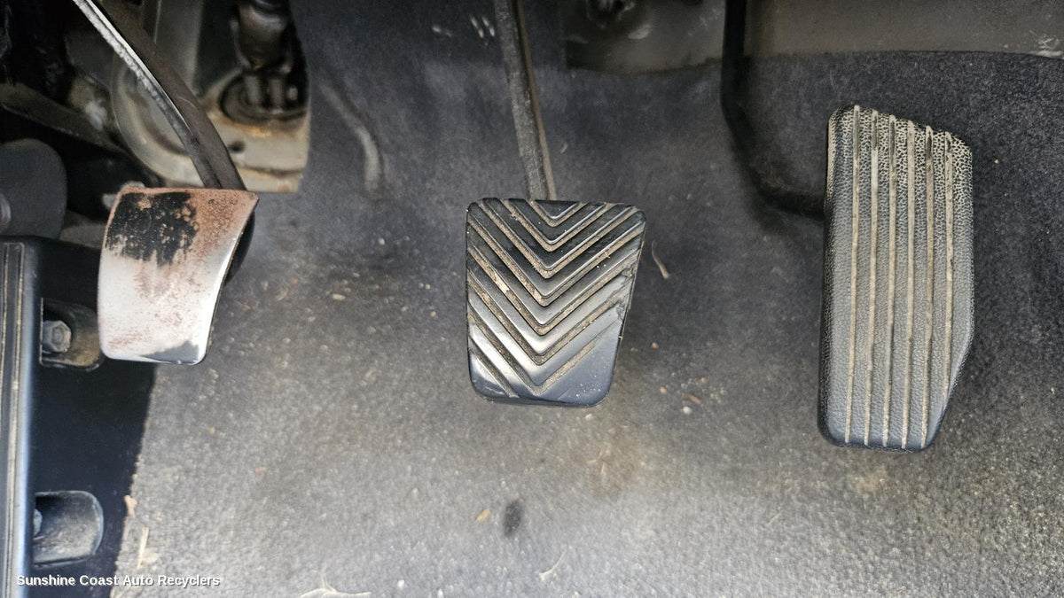 2000-2003 Hyundai Elantra Pedal Assembly