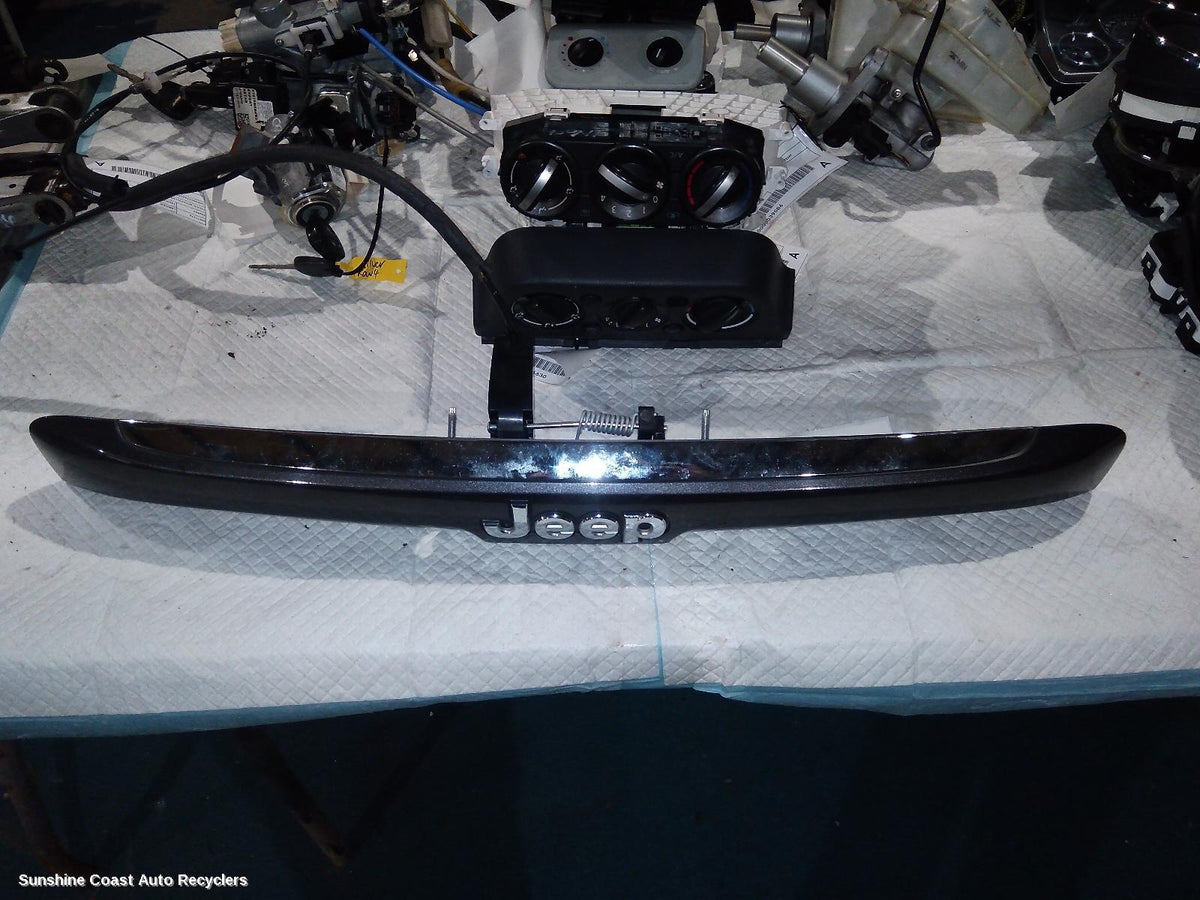 2013-2016 Jeep Compass Rear Garnish