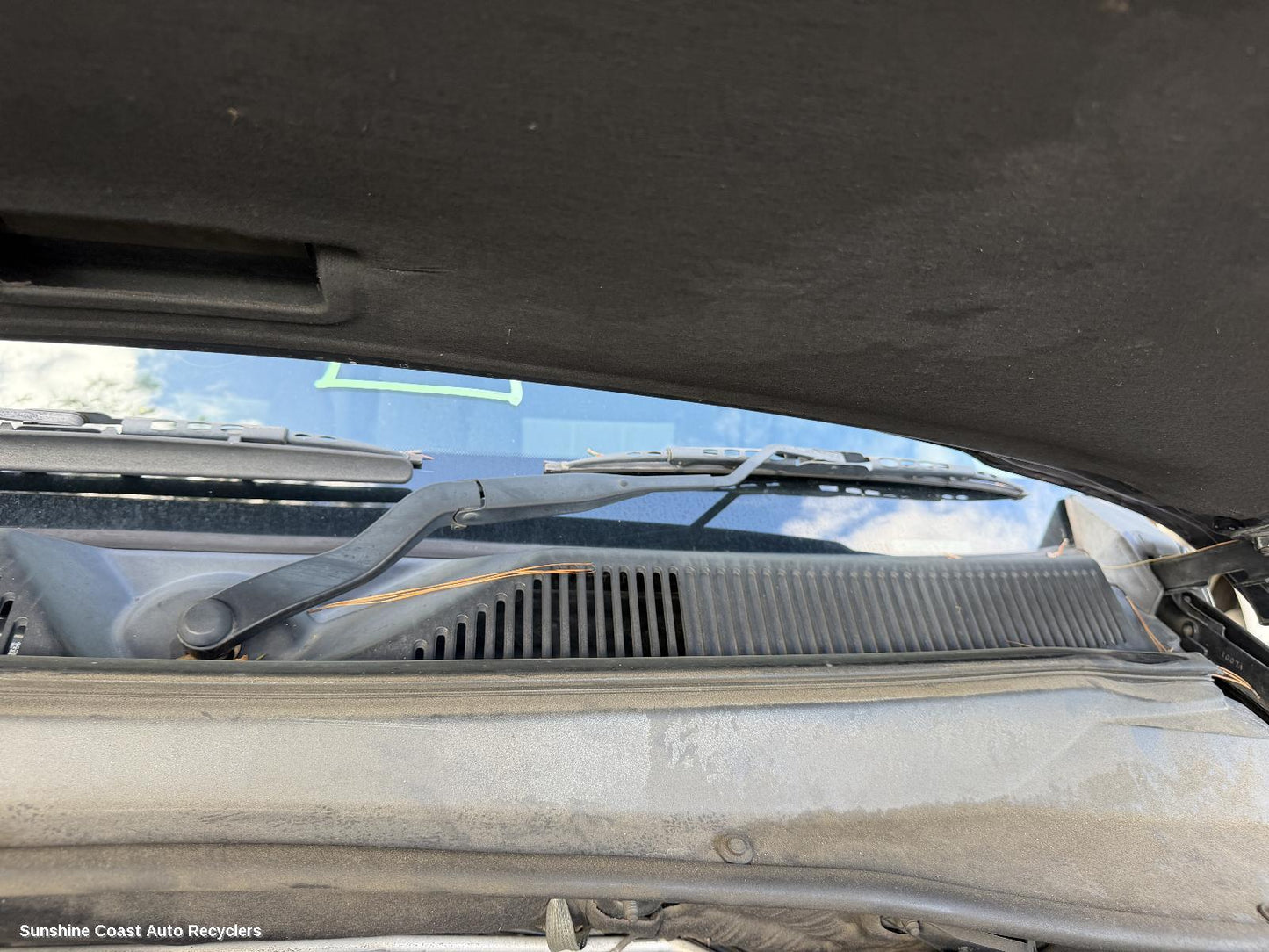2007-2011 Dodge Nitro Wiper Arm