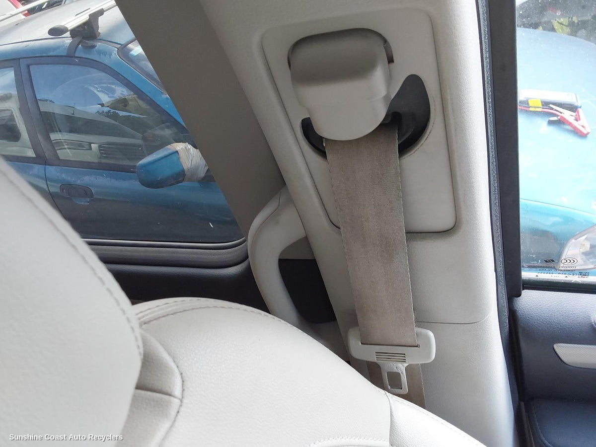 2015-2025 Ldv G10 Seatbelt Stalk