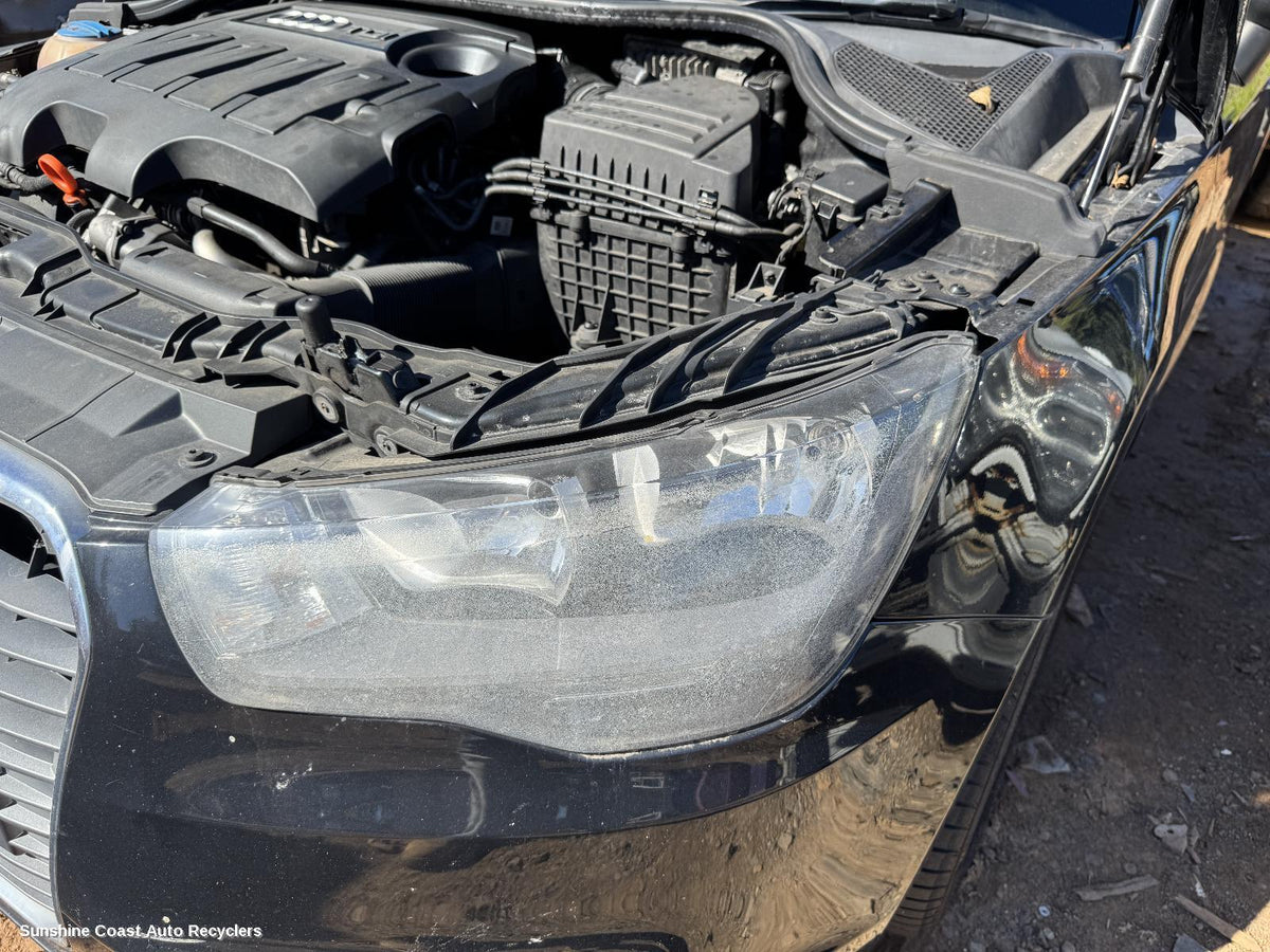 2010-2014 Audi A1 Left Headlamp
