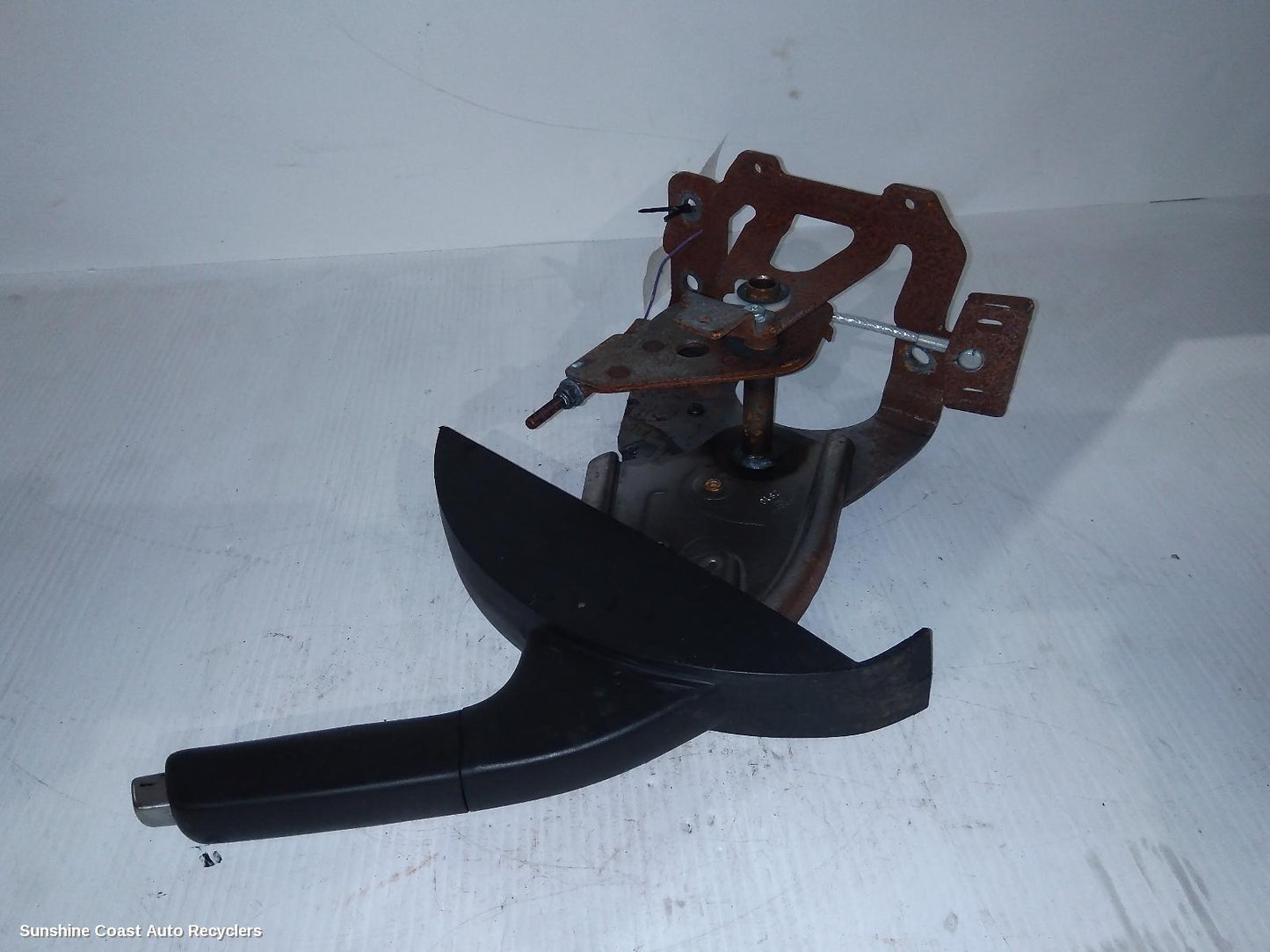 2010 Nissan Dualis Handbrake Lever