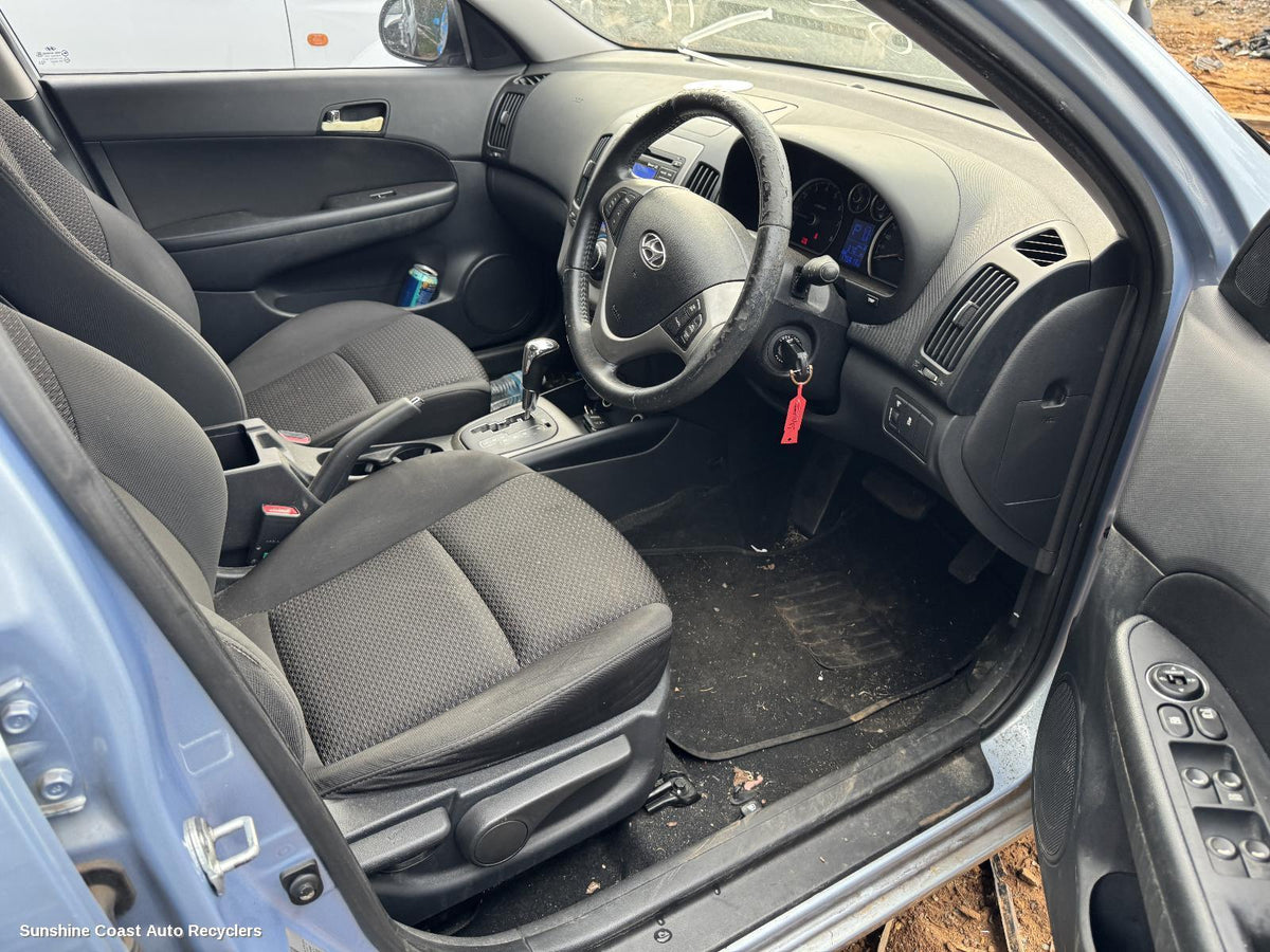 2007-2012 Hyundai I30 Left Front Door